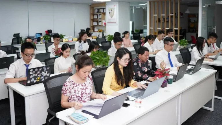 Amadeus expands its footprint within the Vietnamese travel industry Amadeus expands its footprint within the Vietnamese travel industry