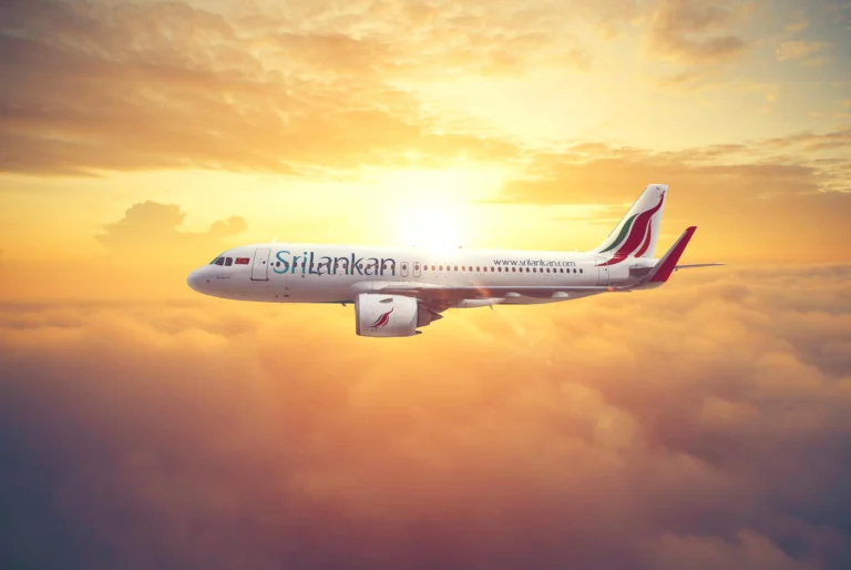 SriLankan Airlines inks strategic partnership with India’s Axis Bank SriLankan Airlines inks strategic partnership with India’s Axis Bank