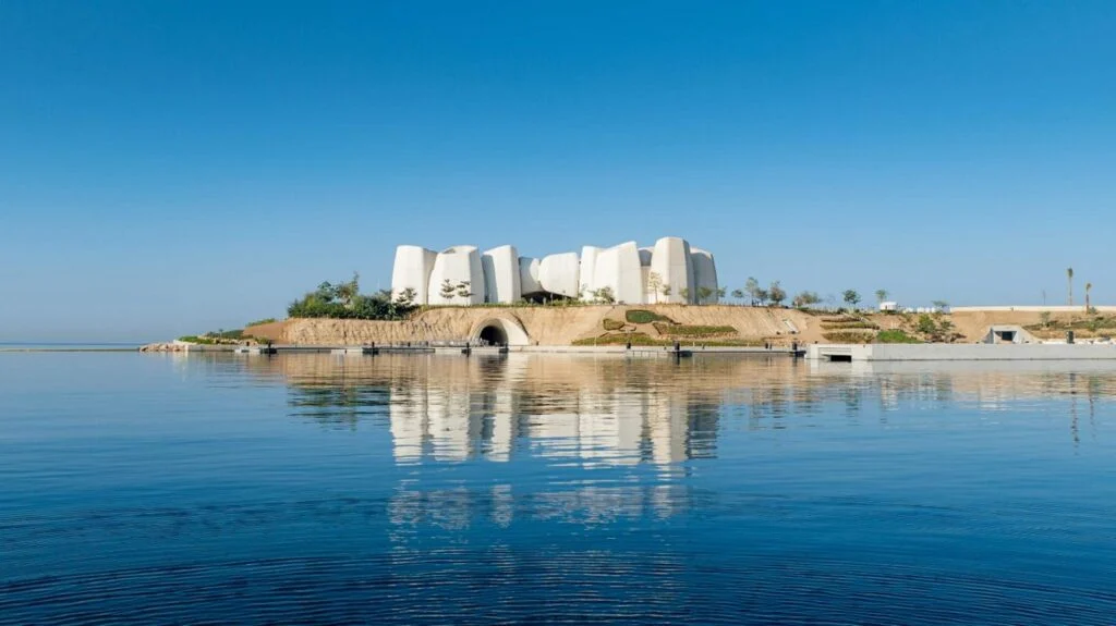 Red Sea Global Unveils AMAALA: A Groundbreaking Coastal Lifestyle and Wellness Destination on the Red Sea Red Sea Global Unveils AMAALA: A Groundbreaking Coastal Lifestyle and Wellness Destination on the Red Sea