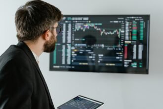 How To Build High-Performing Trading Strategies With AI